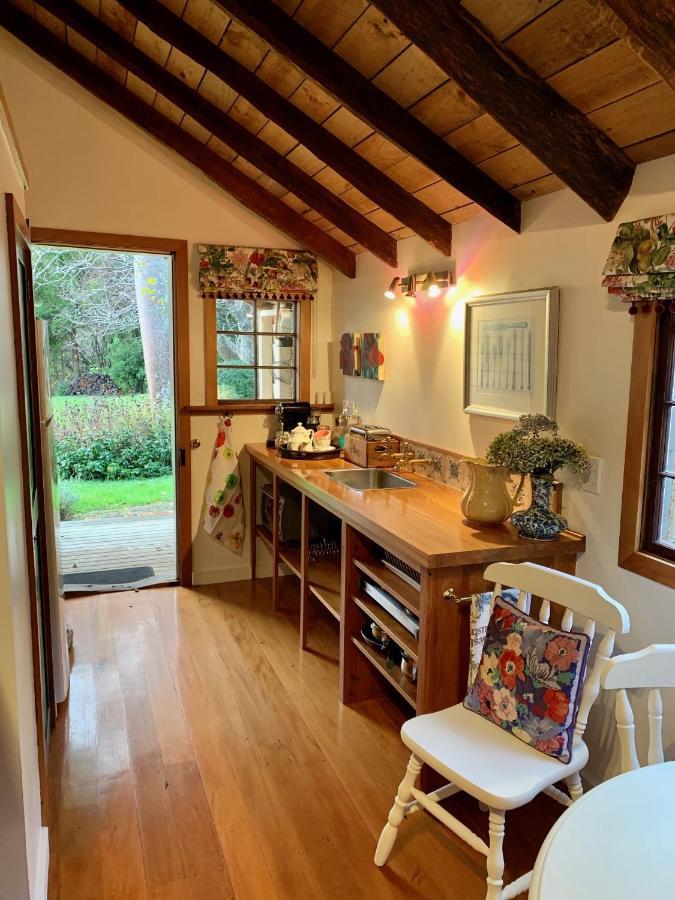 Mill Cottage - boutique accommodation&garden Akaroa Esterno foto