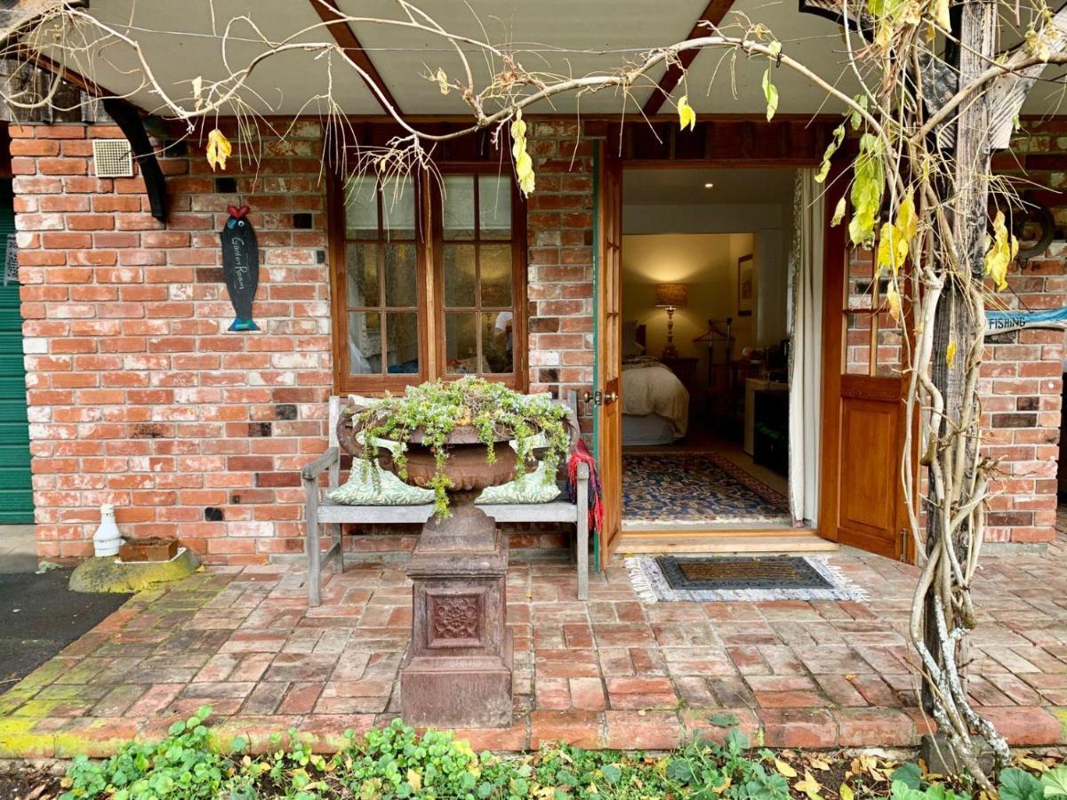 Mill Cottage - boutique accommodation&garden Akaroa Esterno foto